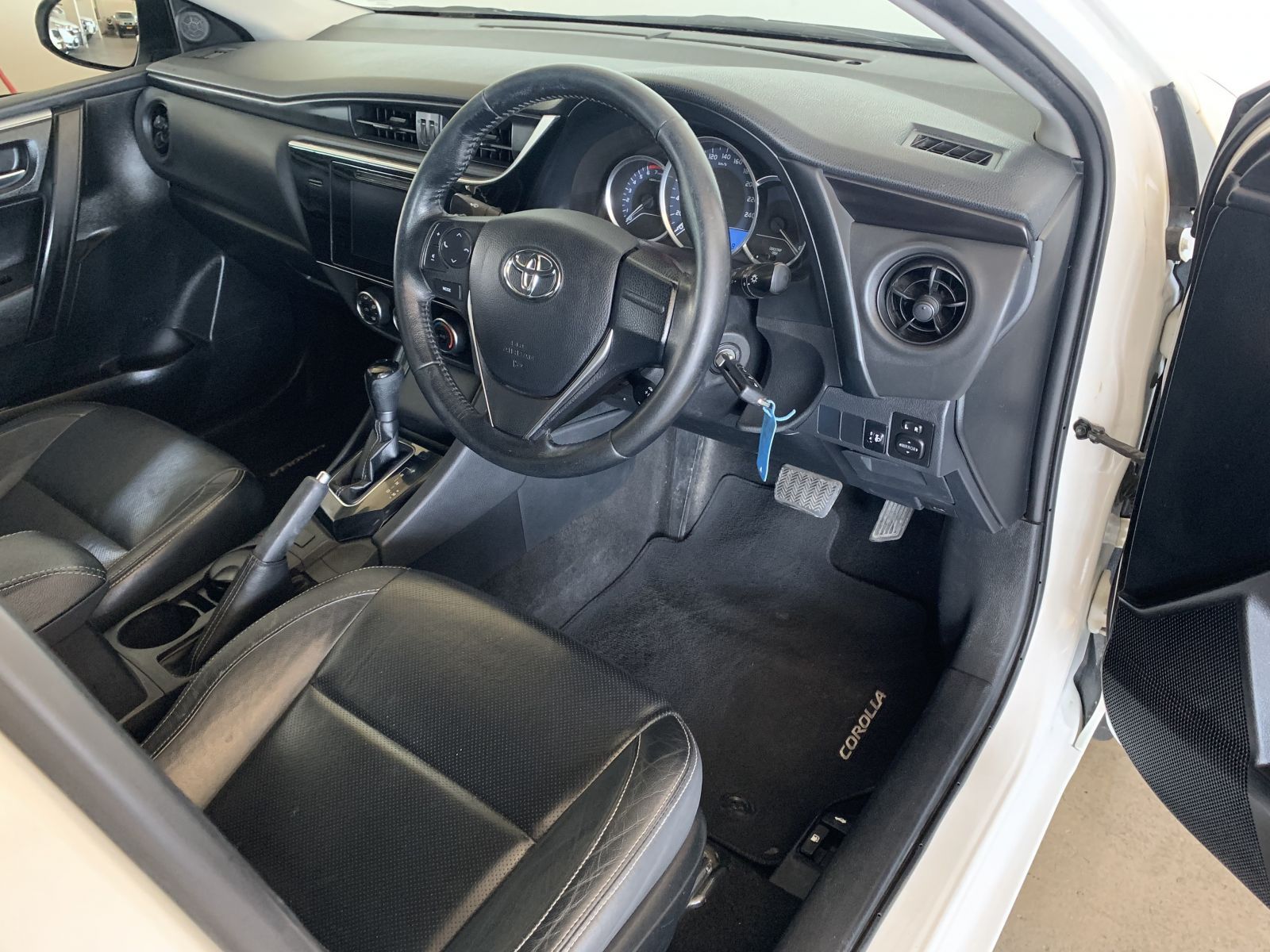 2019 Toyota Corolla photo 6