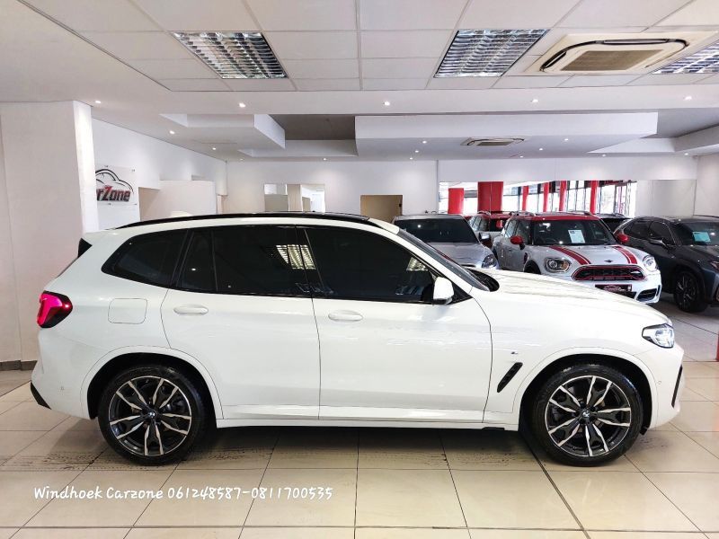 2022 BMW X3 photo 2
