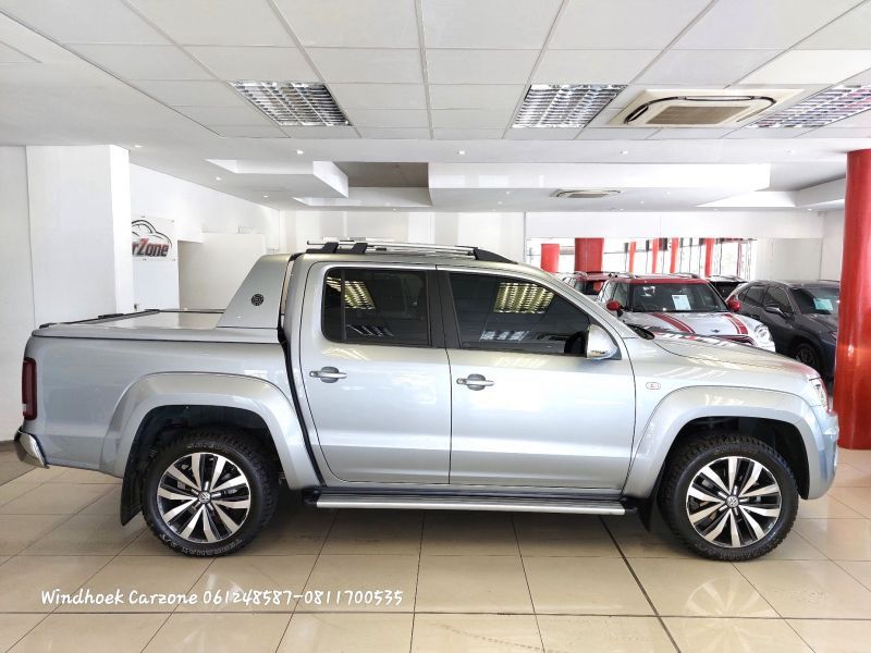 2022 Volkswagen Amarok photo 2