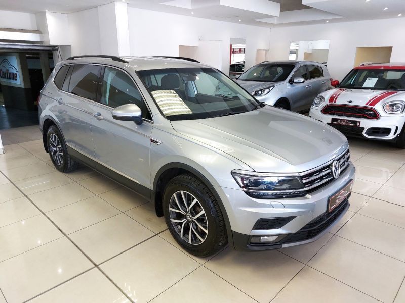 2020 Volkswagen Tiguan photo 1