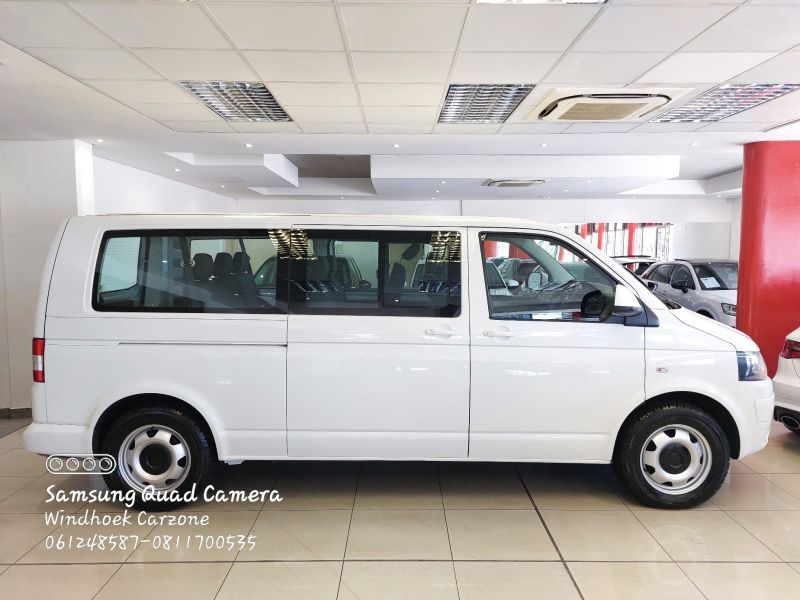 2013 Volkswagen Transporter photo 2