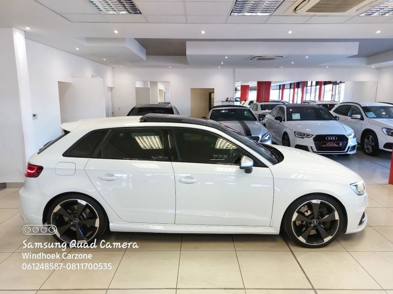 2016 Audi RS3 photo 2