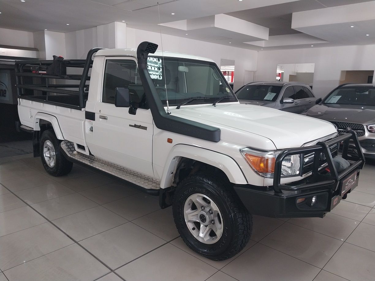 2023 Toyota Land Cruiser photo 1