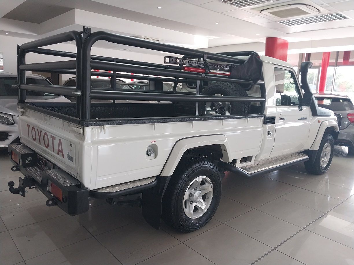 2023 Toyota Land Cruiser photo 3