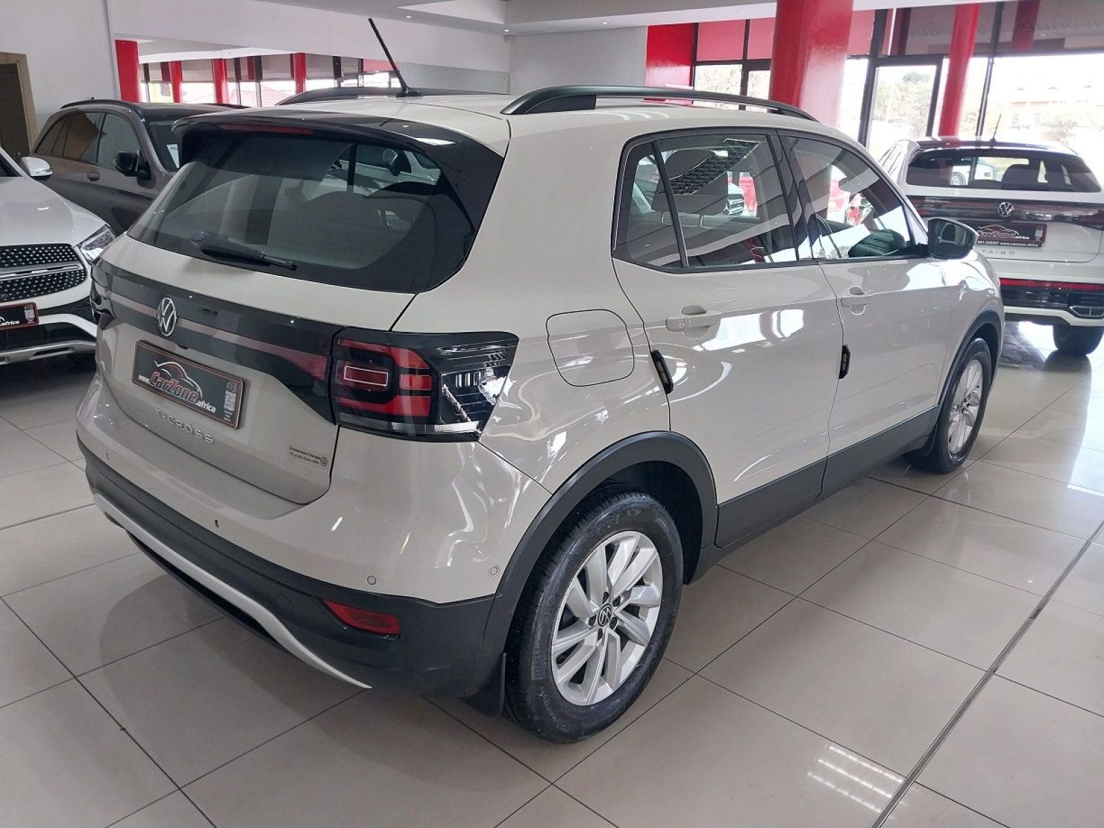 2022 Volkswagen T-Cross photo 3