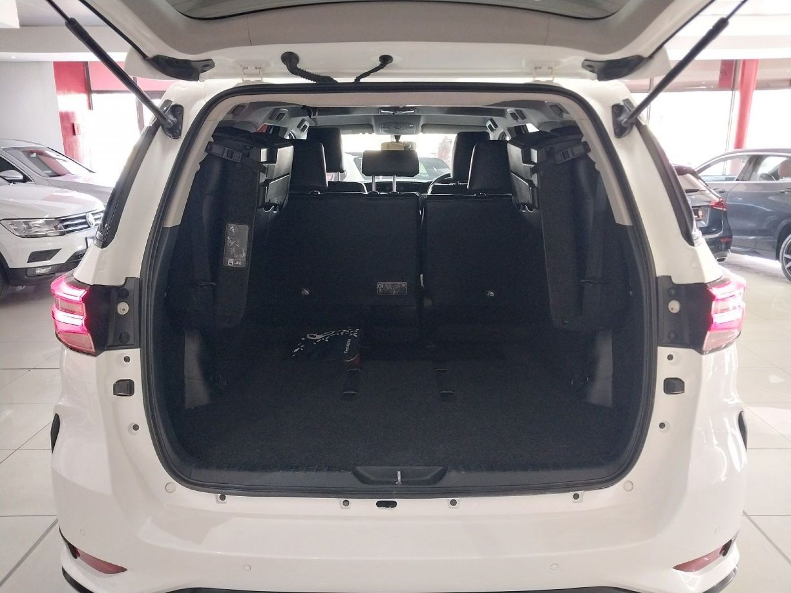 2023 Toyota Fortuner photo 8