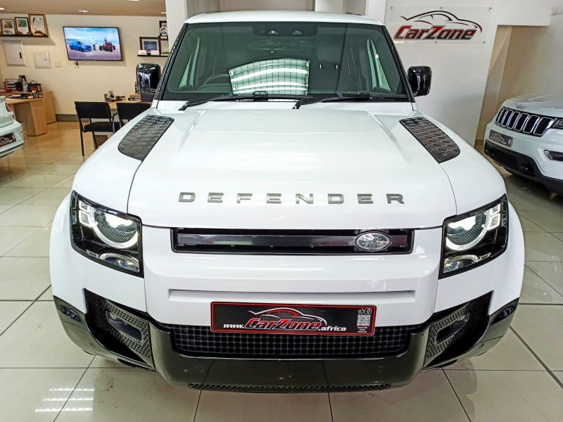 2021 Land Rover Defender photo 4