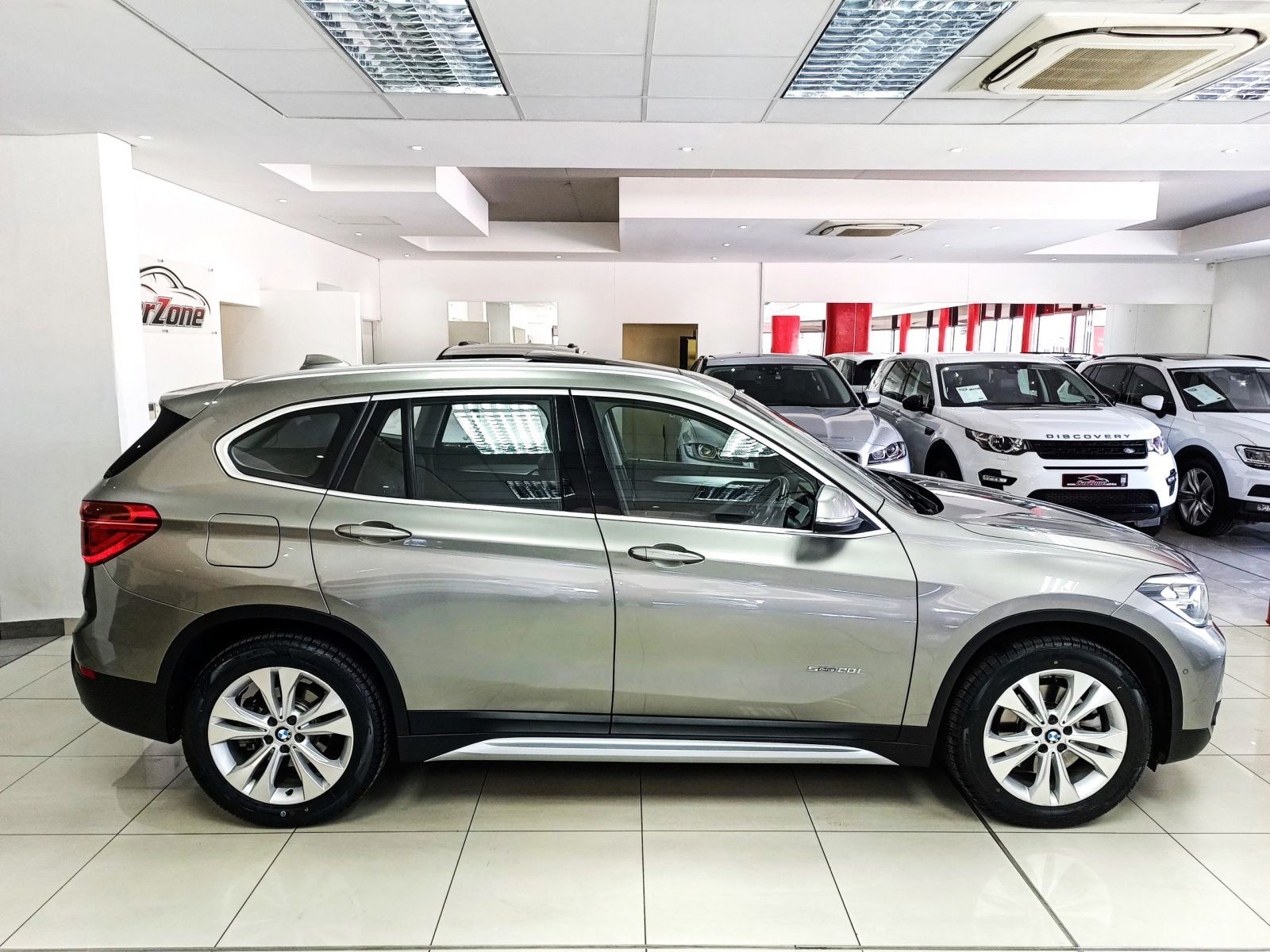 2016 BMW X1 photo 2