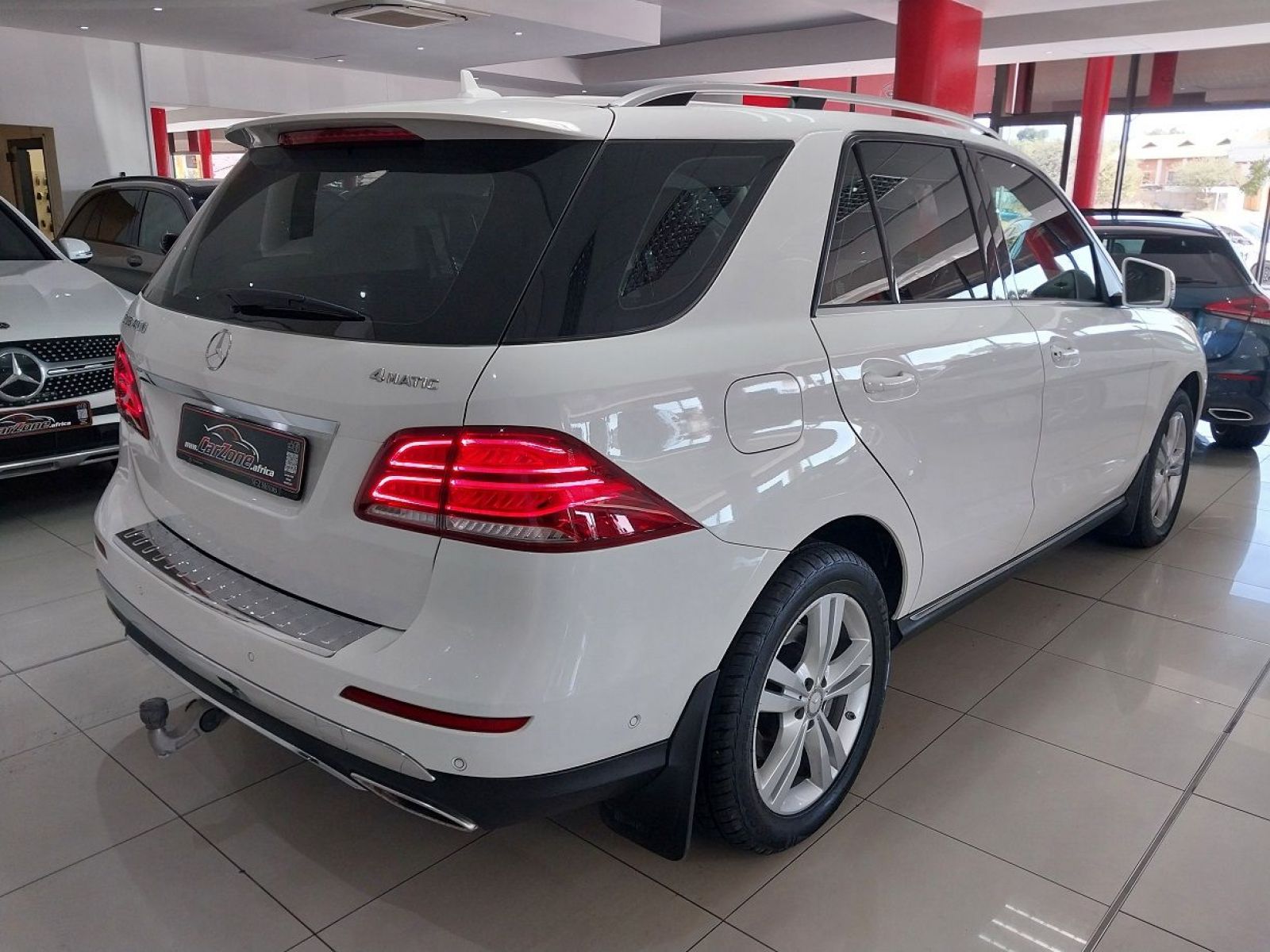 2016 Mercedes-Benz GLE photo 3