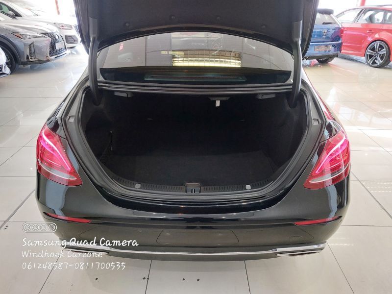 2017 Mercedes-Benz E Class photo 9