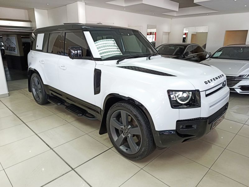 2022 Land Rover Defender photo 1