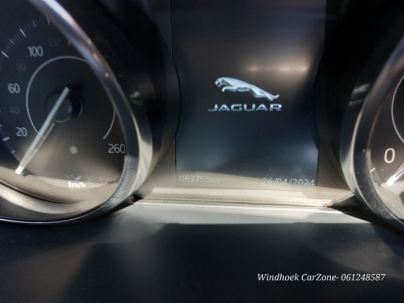 2019 Jaguar E-Pace photo 10