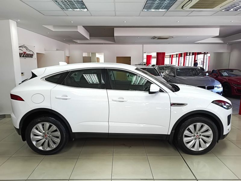 2019 Jaguar E-Pace photo 2