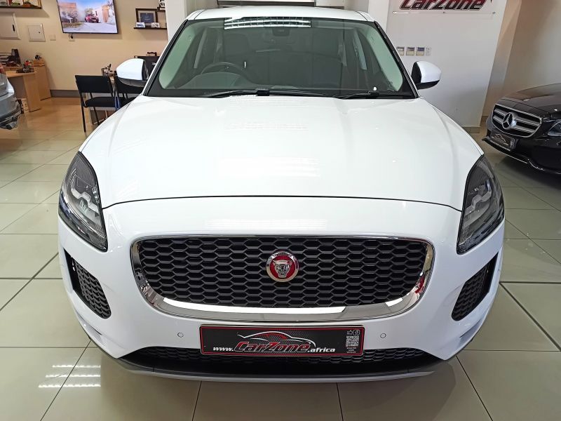 2019 Jaguar E-Pace photo 4
