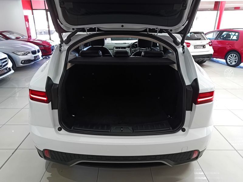 2019 Jaguar E-Pace photo 8