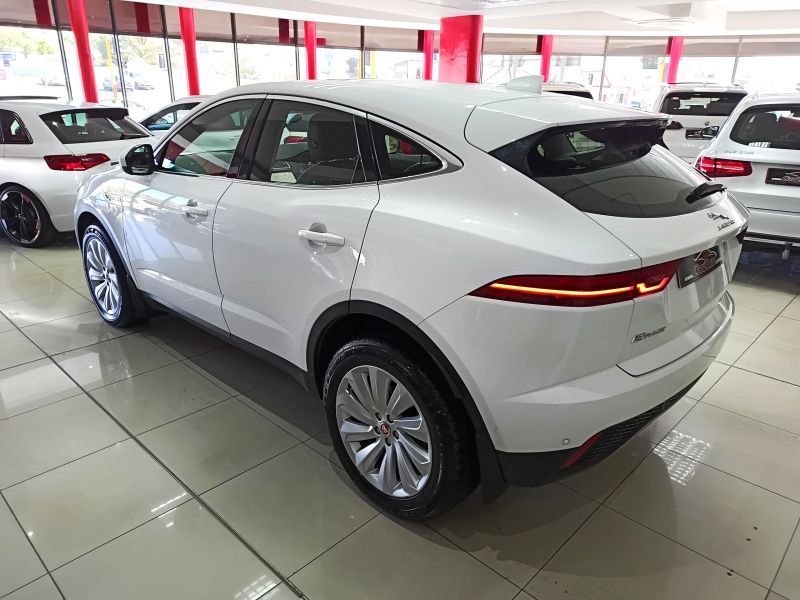 2019 Jaguar E-Pace photo 9