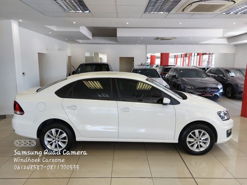 2018 Volkswagen Polo photo 2
