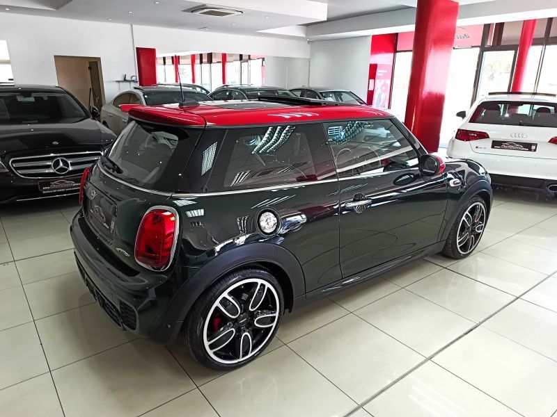 2018 Mini Cooper photo 3