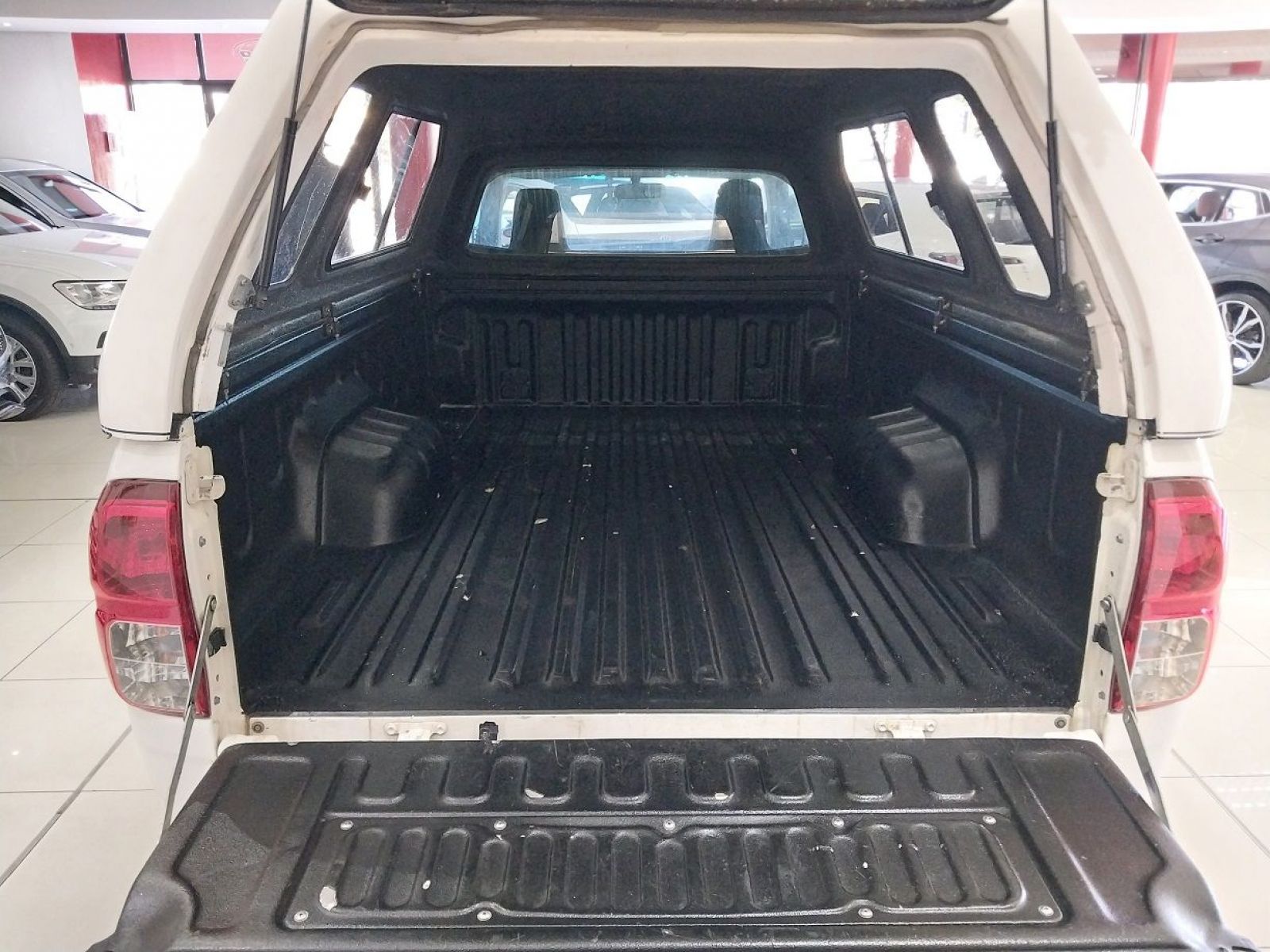 2020 Toyota Hilux photo 8