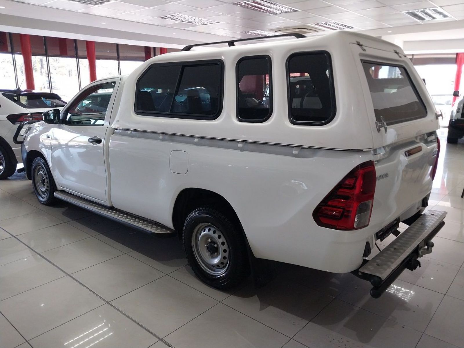 2020 Toyota Hilux photo 9