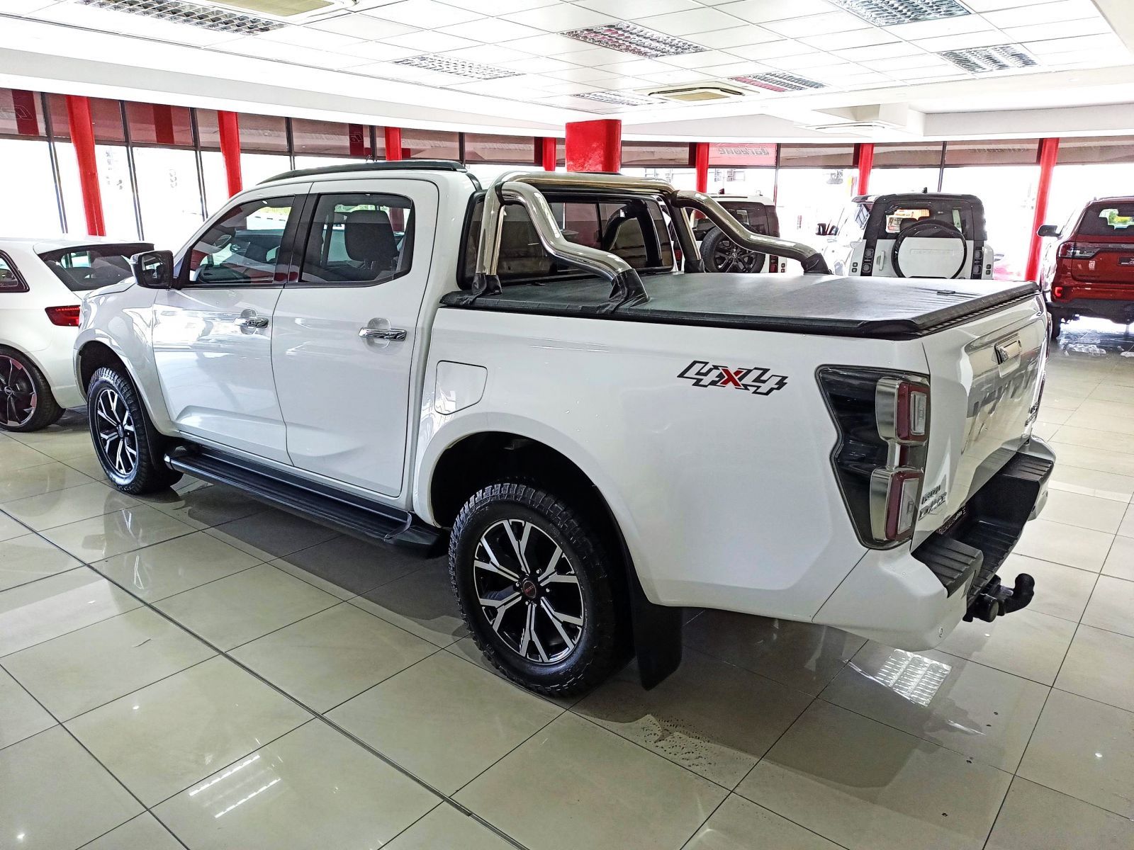 2022 Isuzu D-MAX photo 10