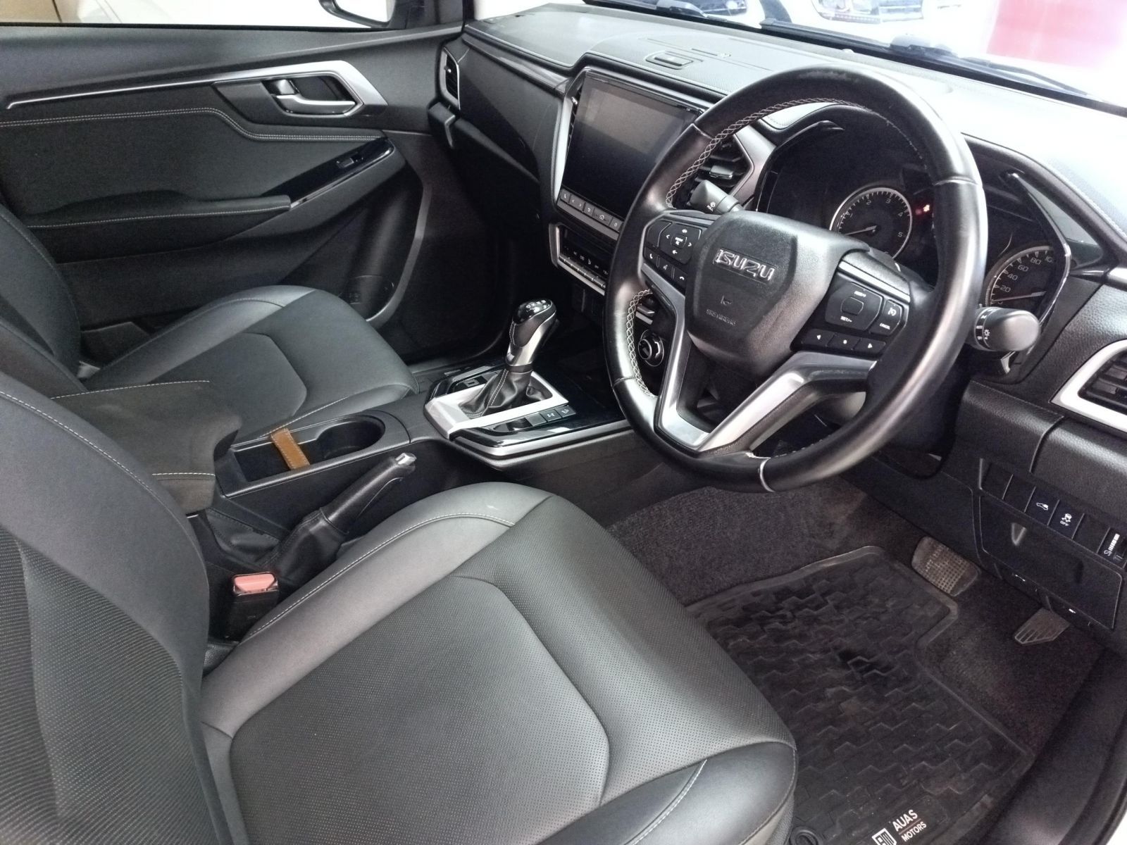 2022 Isuzu D-MAX photo 6