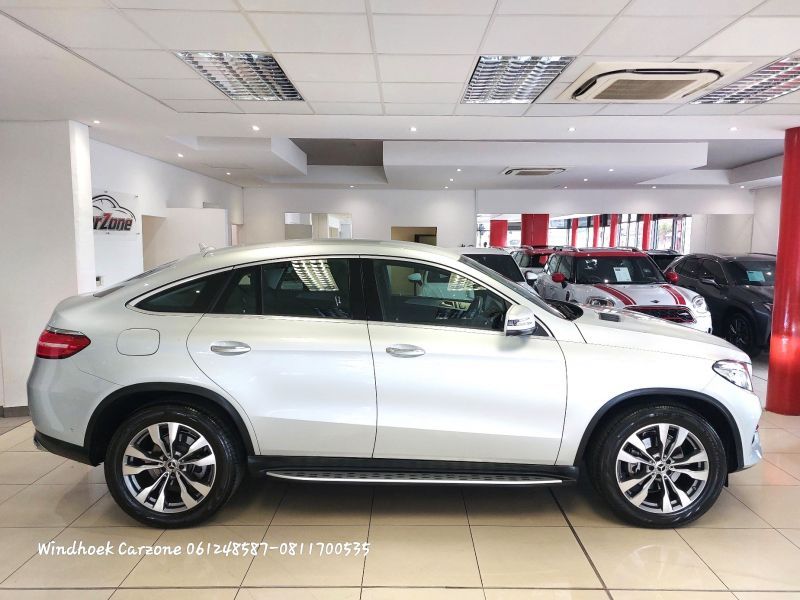 2019 Mercedes-Benz GL Class photo 2