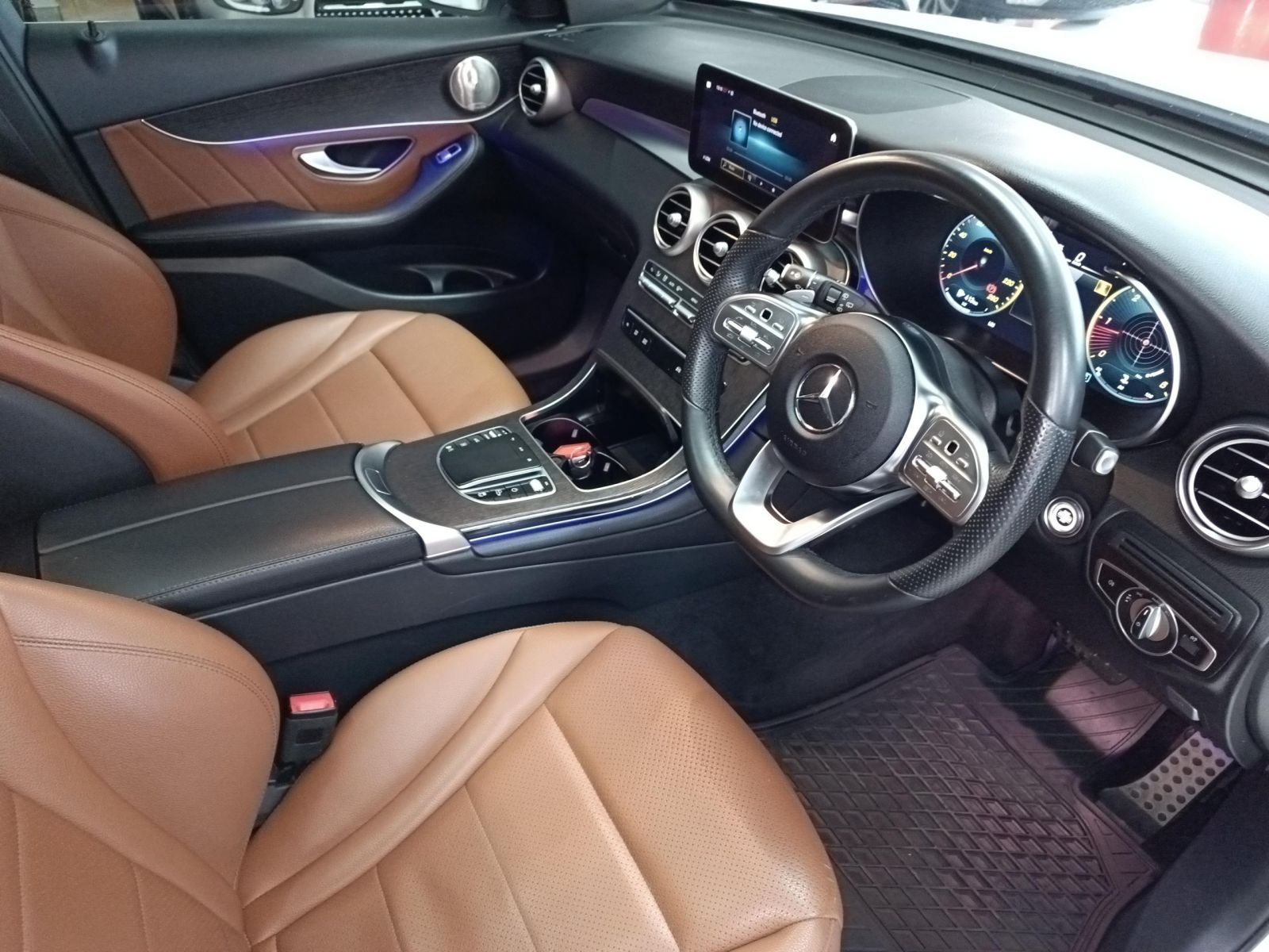 2021 Mercedes-Benz GLC photo 6
