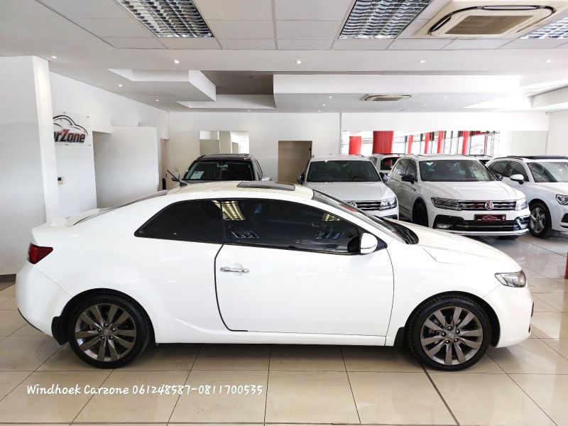 2011 Kia Cerato photo 2