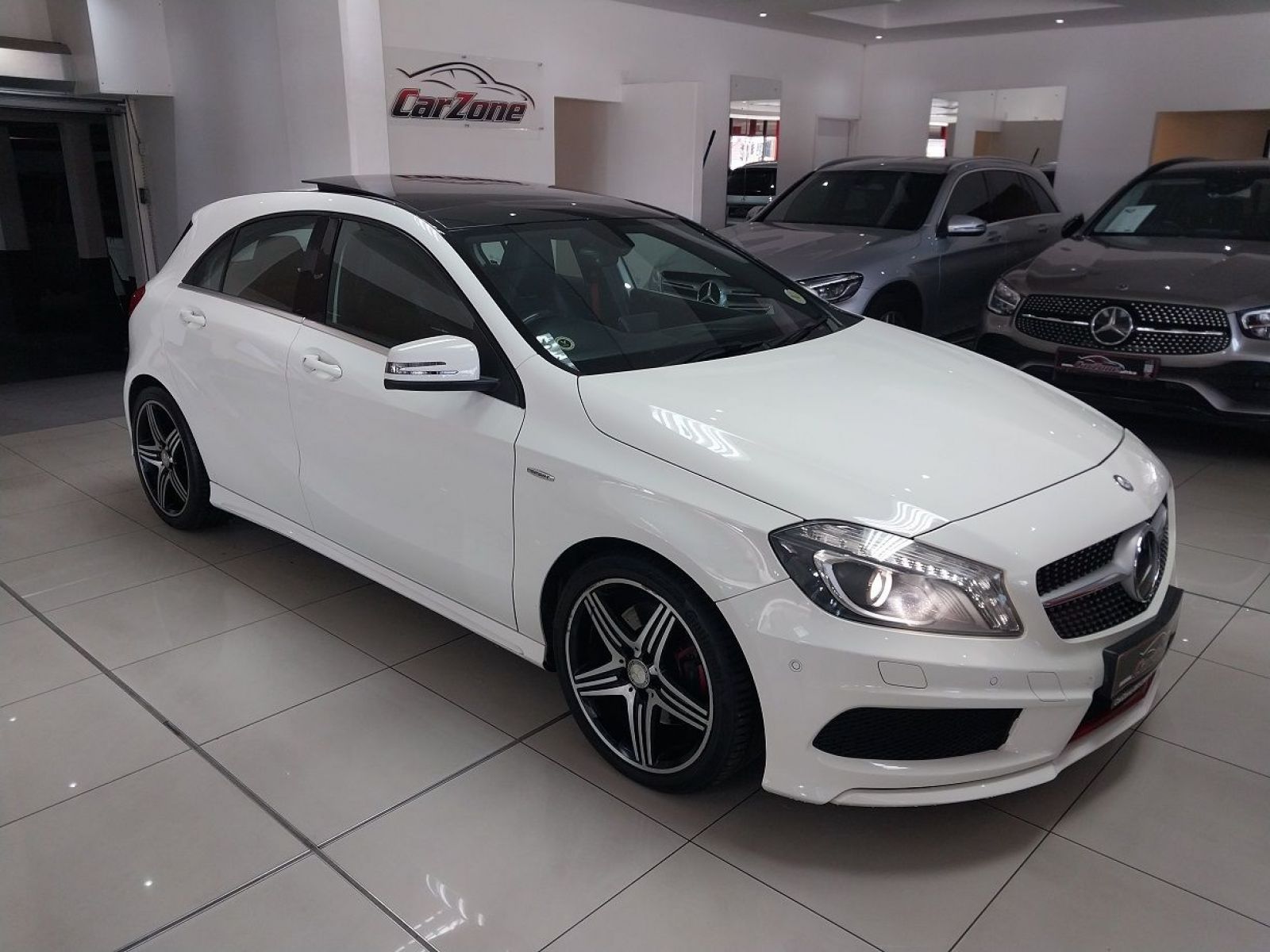 2014 Mercedes-Benz A Class photo 1