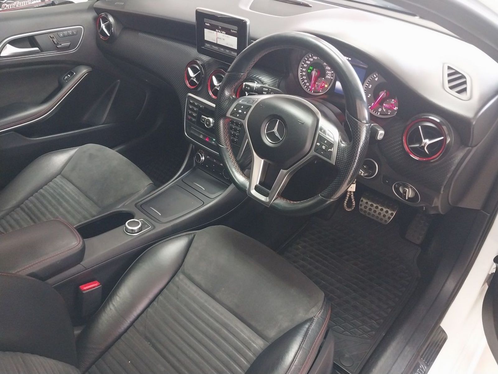 2014 Mercedes-Benz A Class photo 6