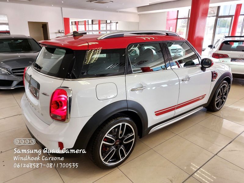 2020 Mini Cooper photo 3