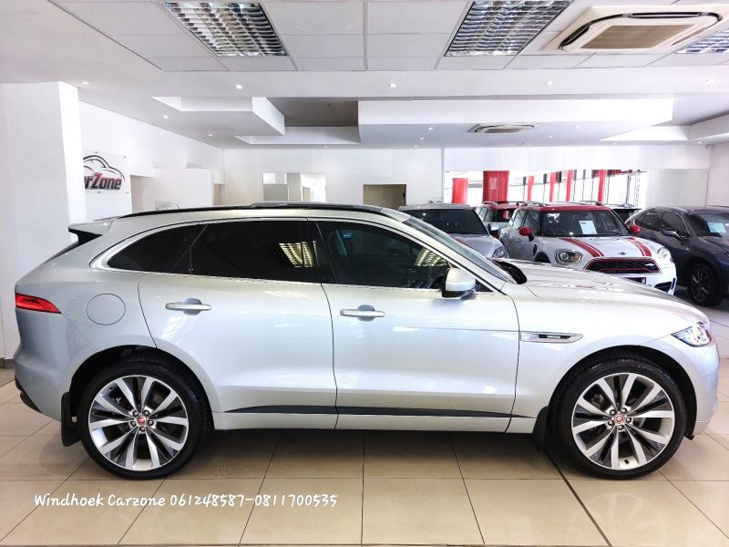 2018 Jaguar F-Pace photo 2