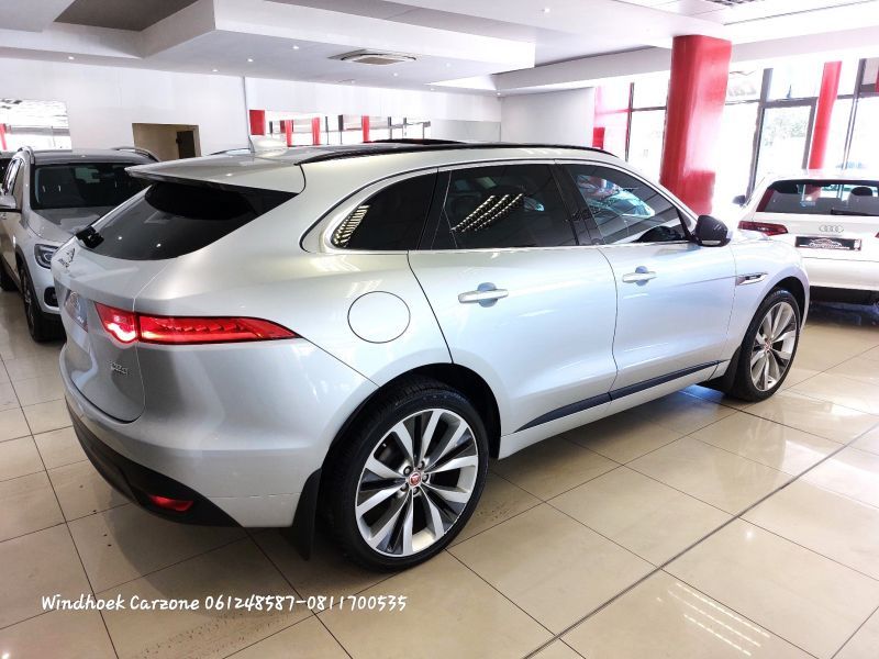 2018 Jaguar F-Pace photo 3