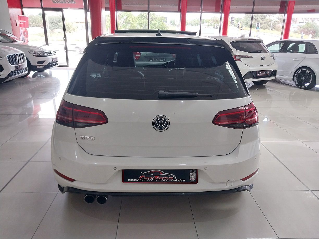 2017 Volkswagen Golf photo 8