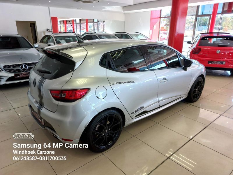 2014 Renault Clio photo 3