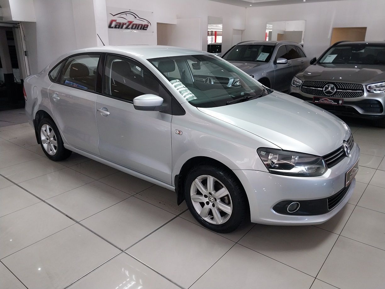 2013 Volkswagen Polo photo 1