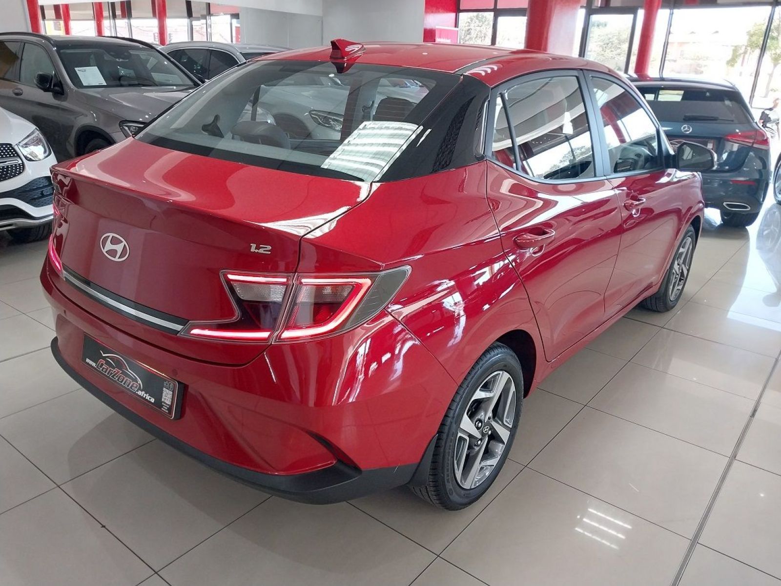 2025 Hyundai i10 photo 3