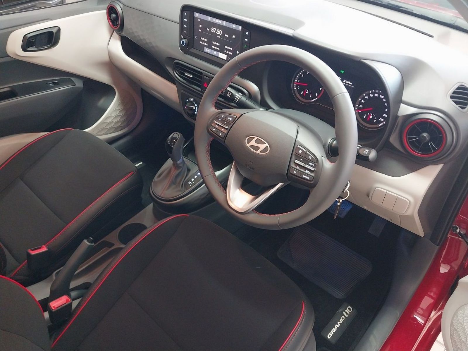 2025 Hyundai i10 photo 5