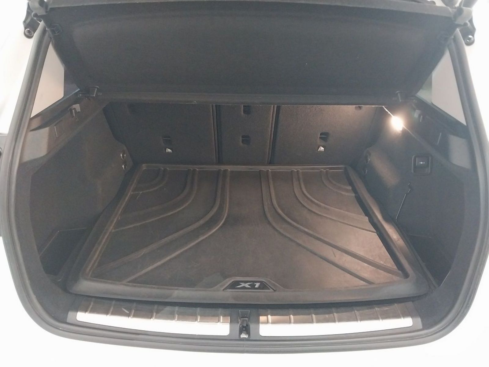 2020 BMW X1 photo 9
