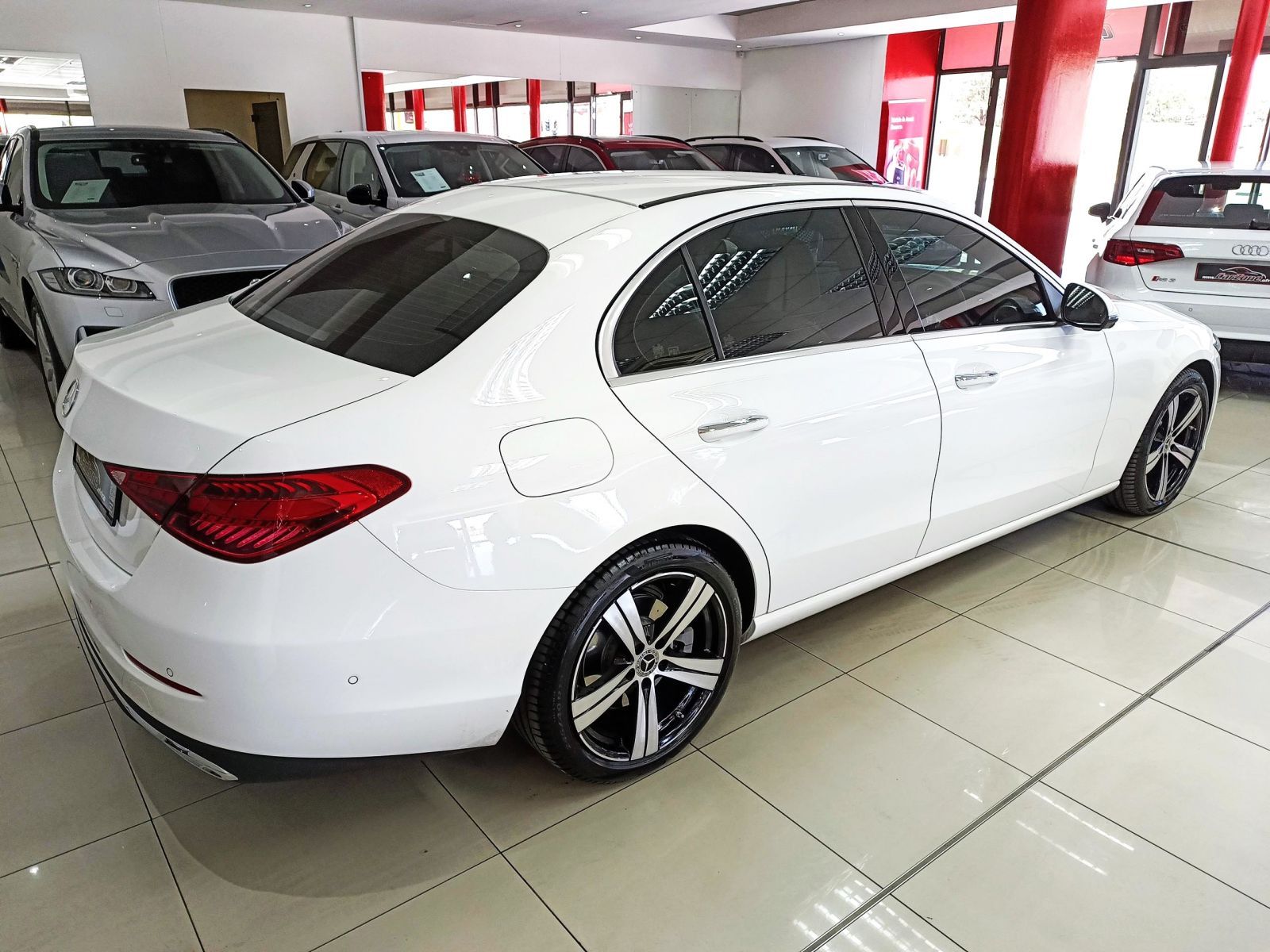 2024 Mercedes-Benz C Class photo 3