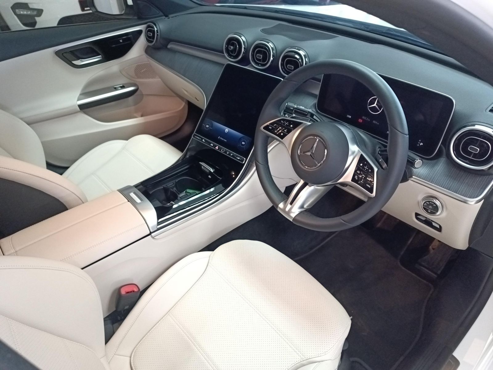 2024 Mercedes-Benz C Class photo 6