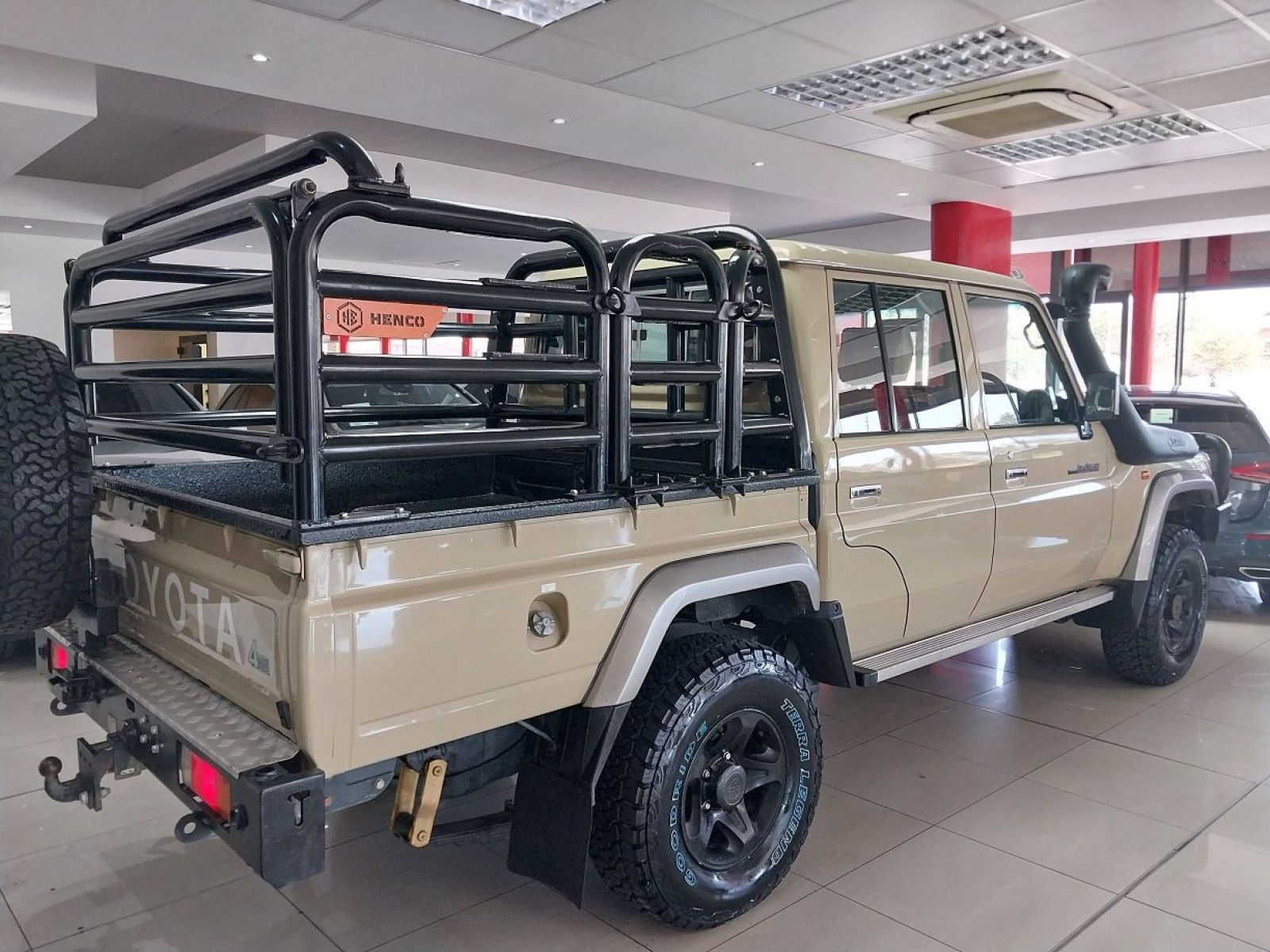 2022 Toyota Land Cruiser photo 3