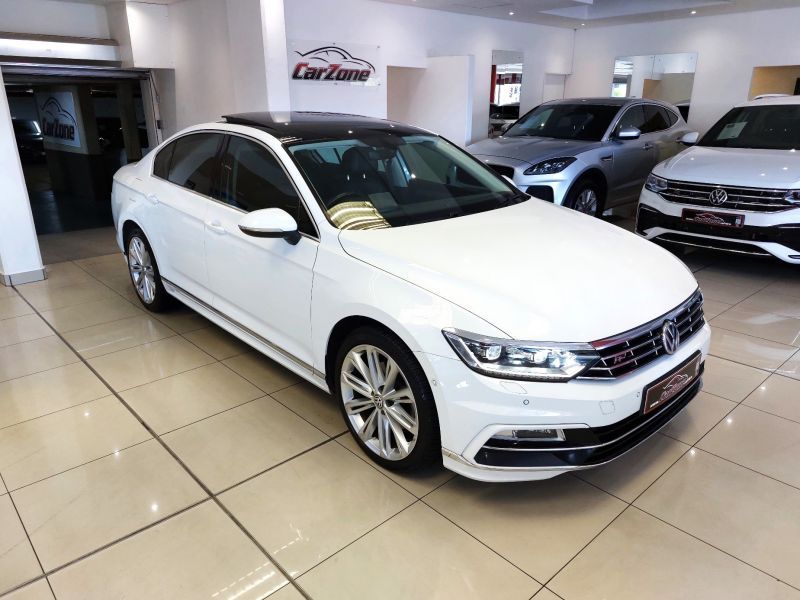 2018 Volkswagen Passat photo 1