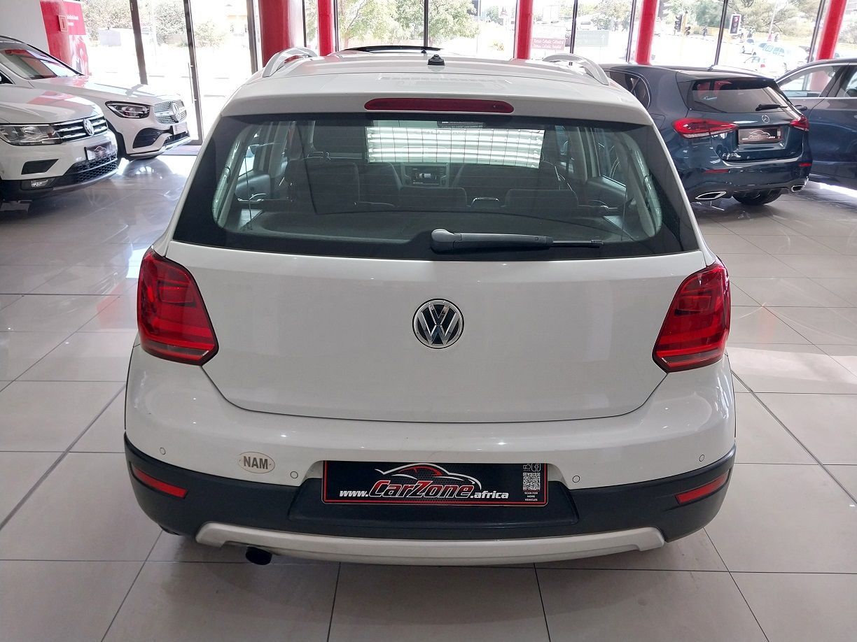 2015 Volkswagen Polo photo 8