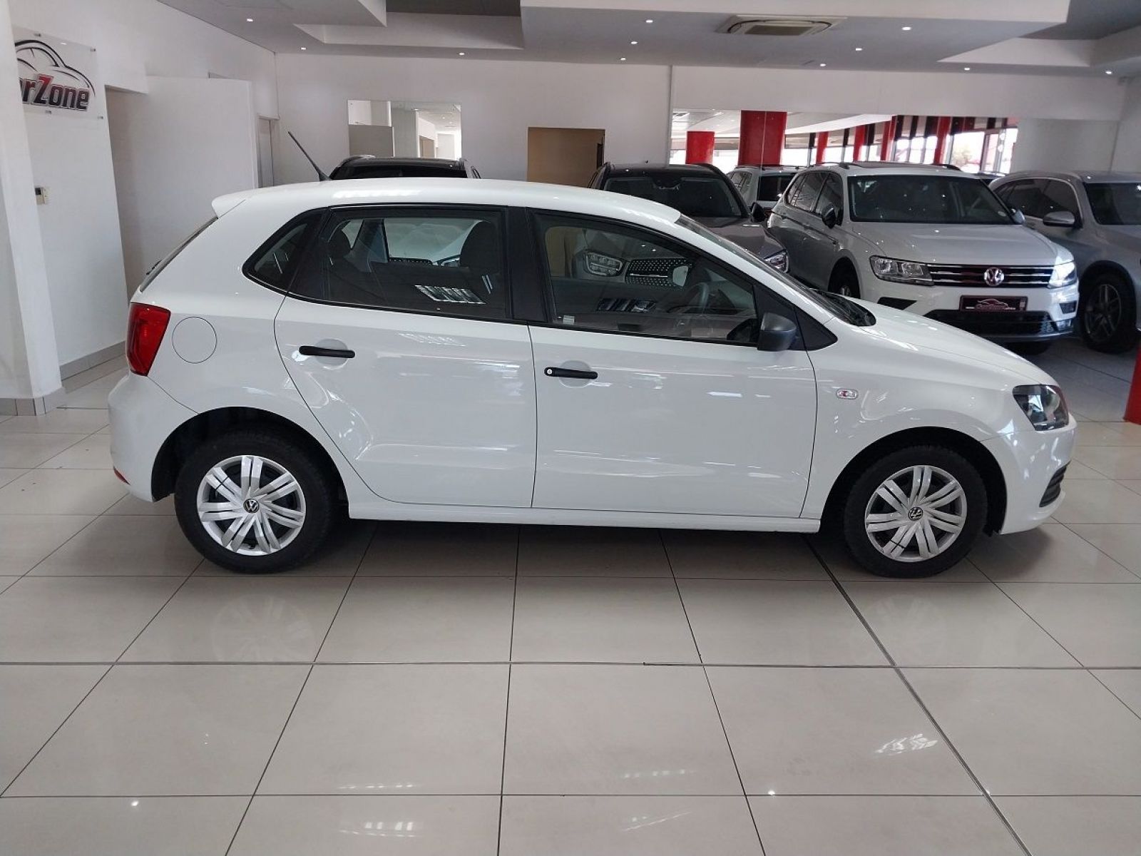 2024 Volkswagen Polo Vivo photo 2