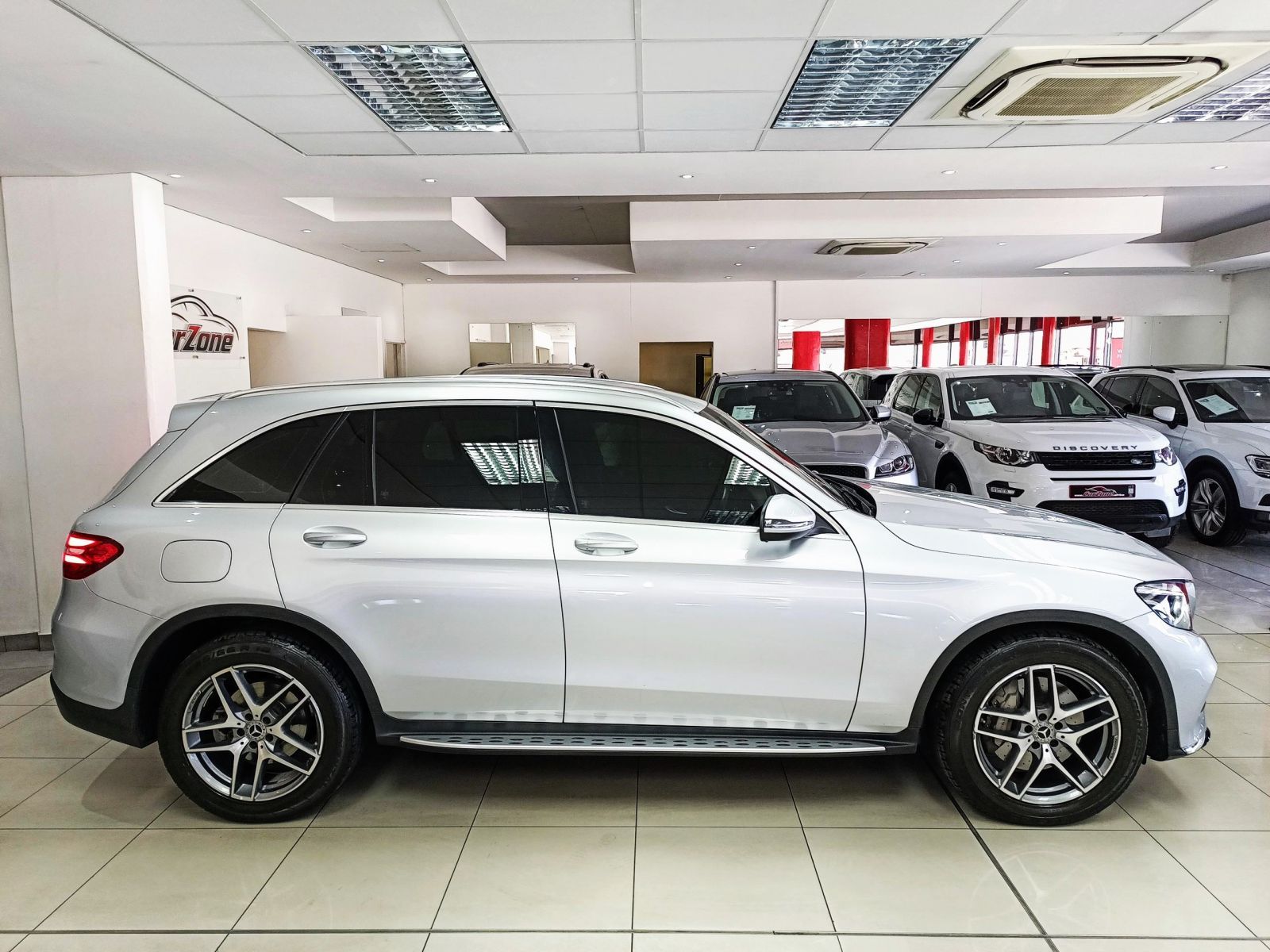2018 Mercedes-Benz GLC photo 2