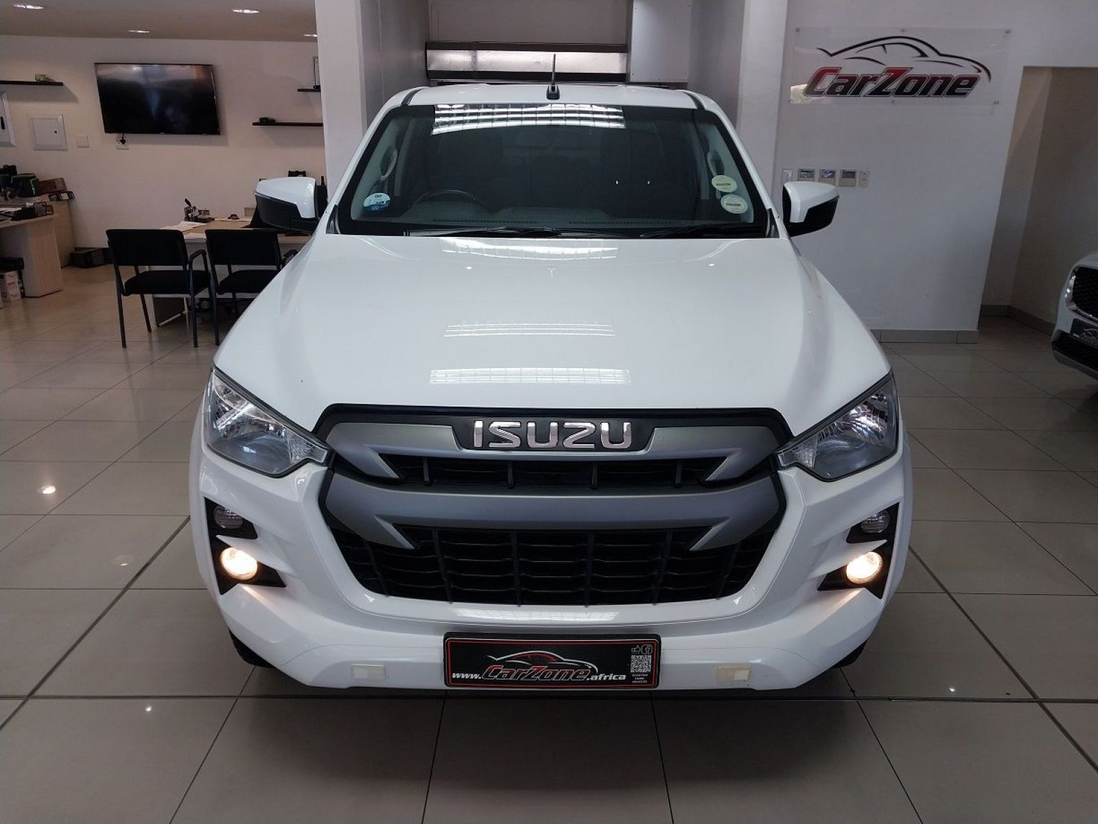 2023 Isuzu D-MAX photo 4