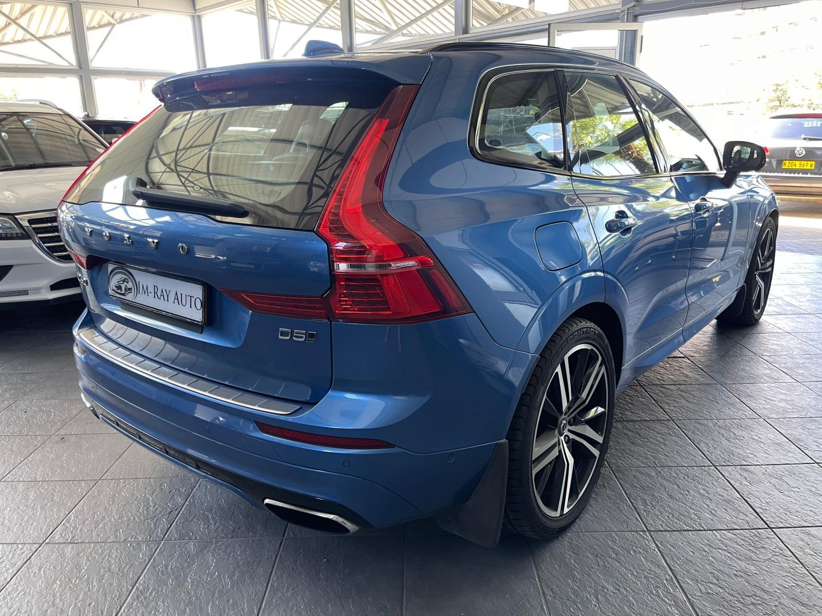 2021 Volvo XC60 photo 4