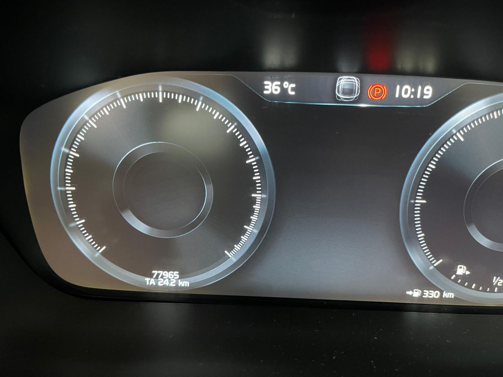 2021 Volvo XC60 photo 7